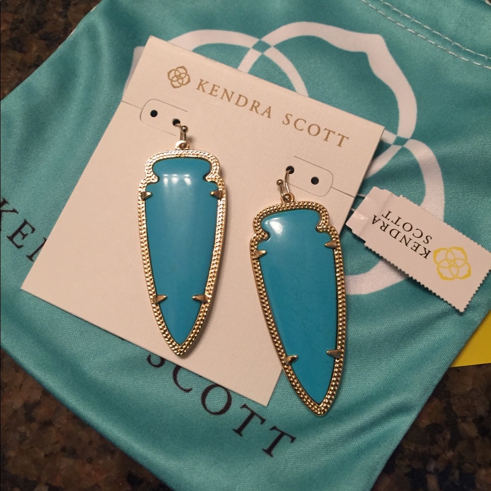 BNWT Turquoise Sky Earrings Kendra