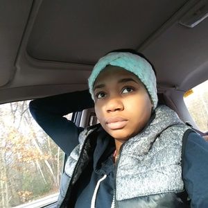 Meet your Posher, Ebony