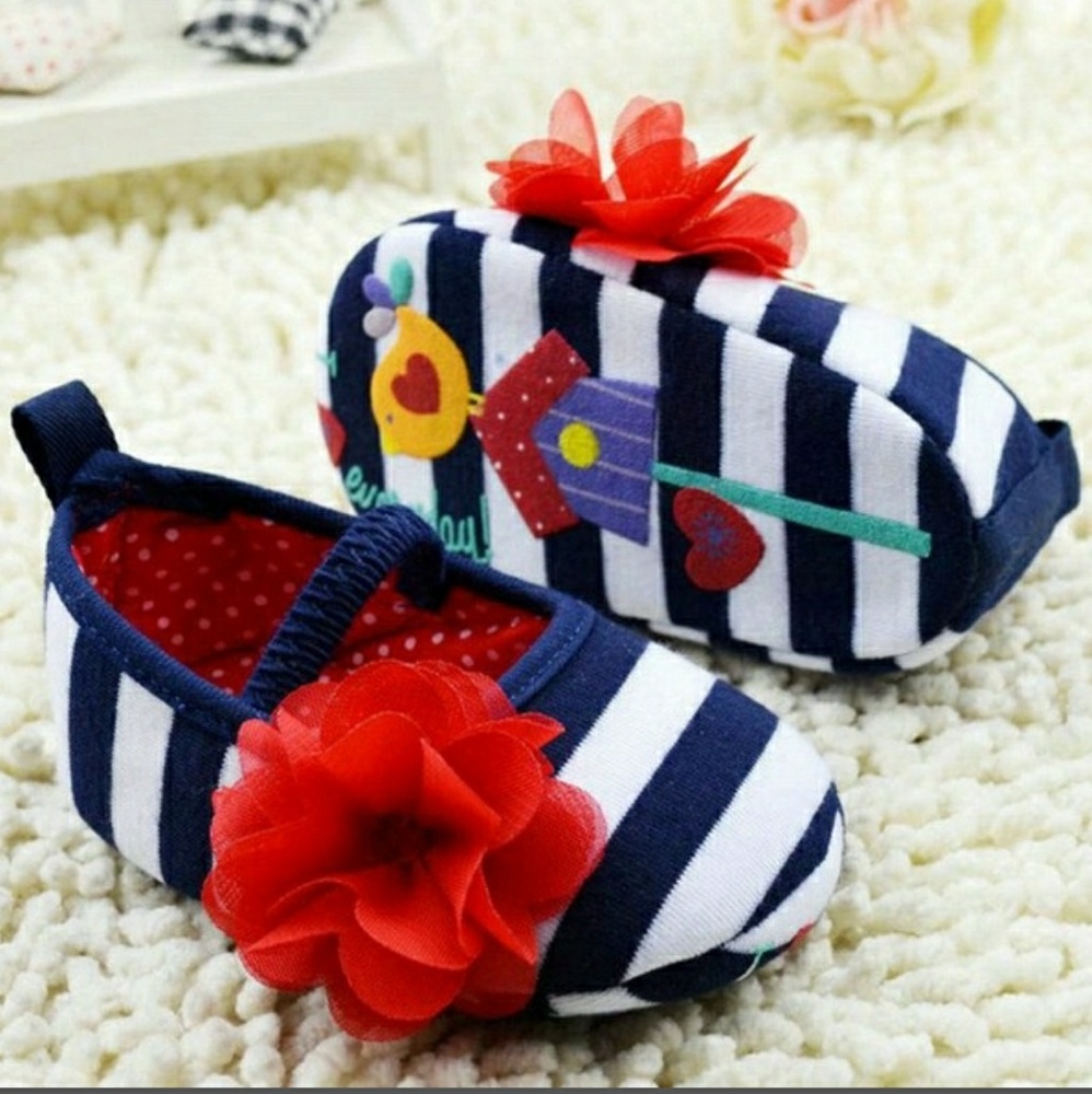 Girl shoes