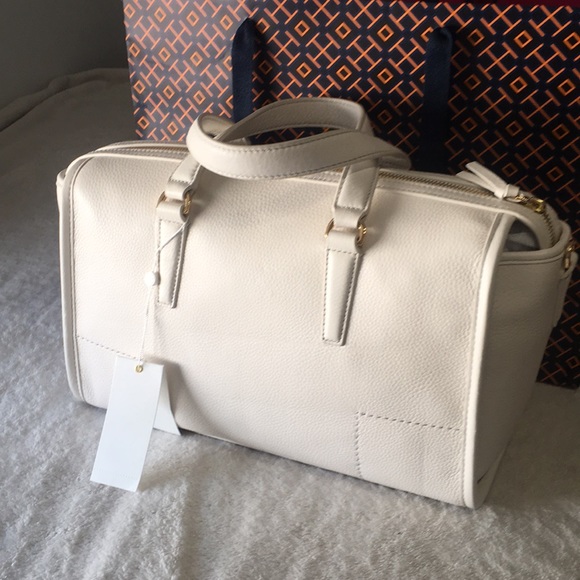 🎉 HP🎉Tory Burch large Britten in ivory - Picture 3 of 8