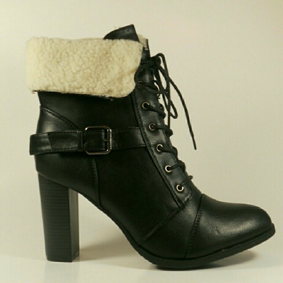 SHEARLING BOOTIES - Picture 2 of 4