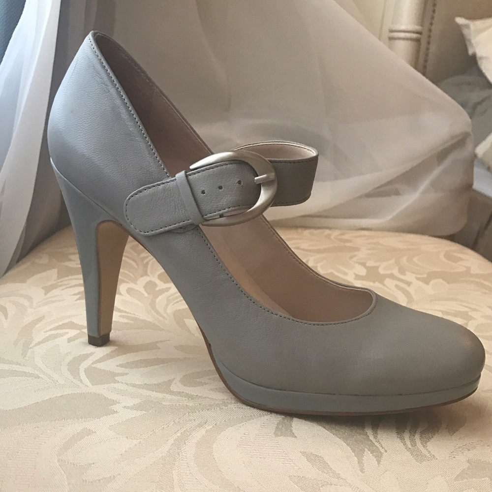 Almost new Mary Janes! 🔥