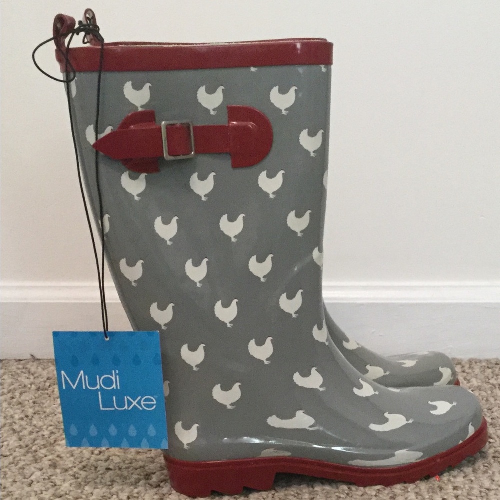 NWT Grey &Red Chicken 🐔 Rain boots. Super Cute!!!