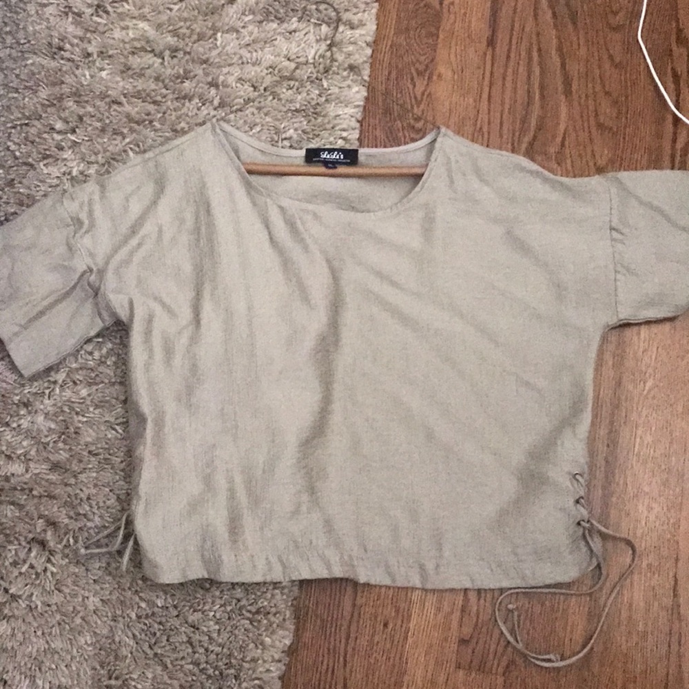 Adorable Top.