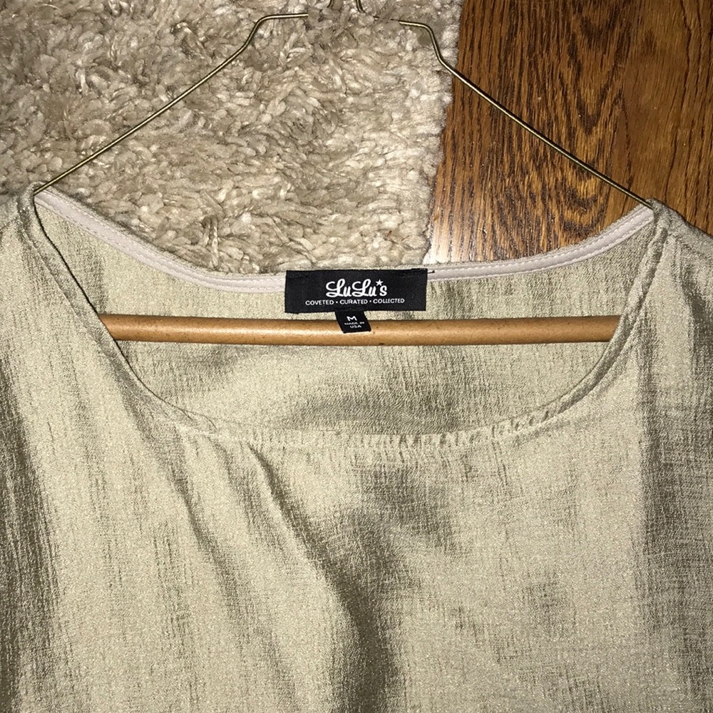Adorable Top. - Picture 2 of 3