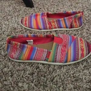 🌈 5/$25 BONGO slip ons