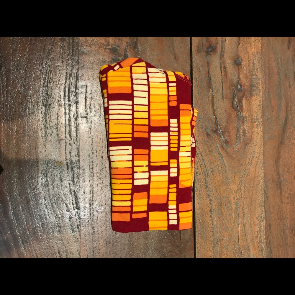 Maroon & Gold - Tall and Curvy LuLaRoe Leggings
