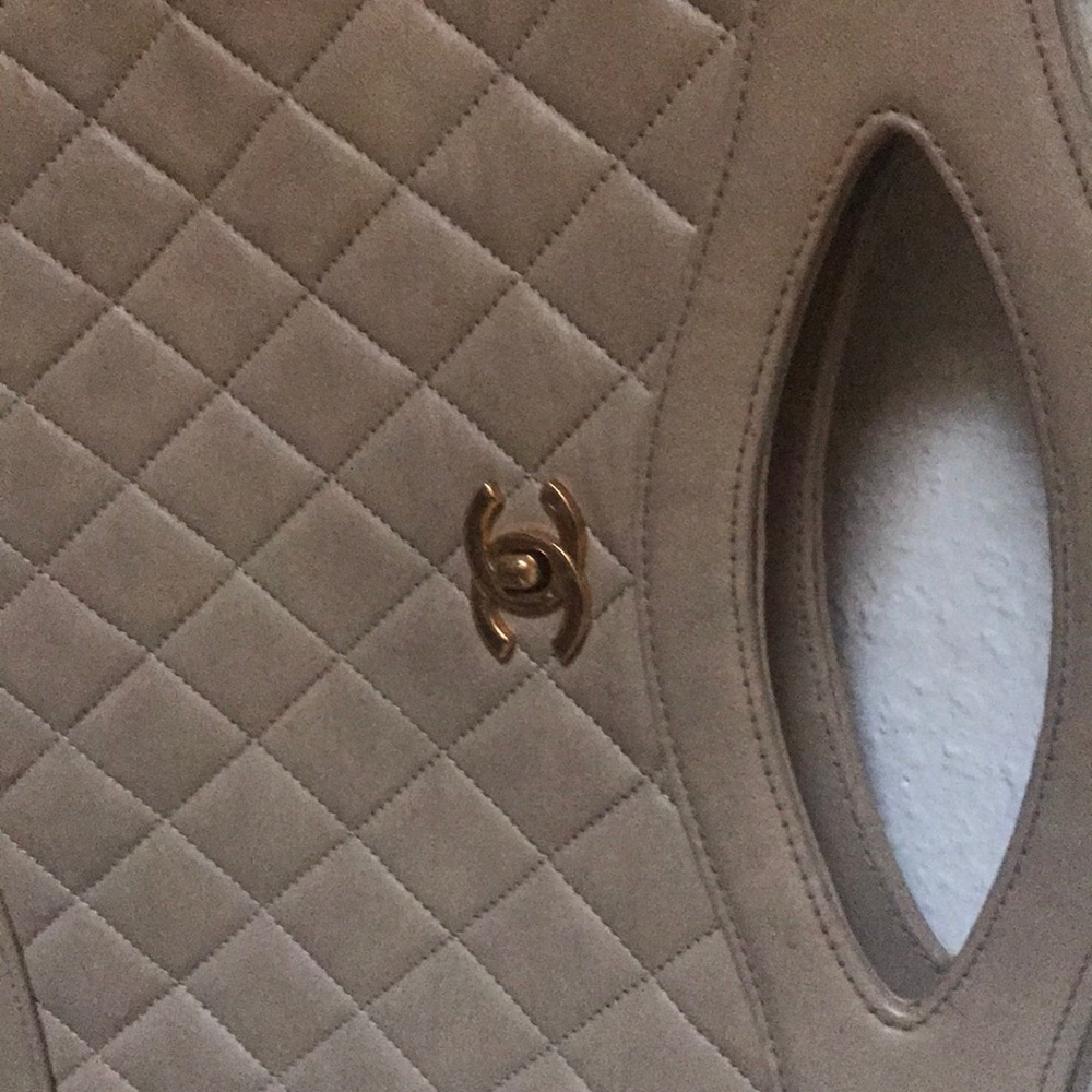 Chanel Authentic purse
