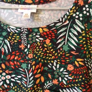 XS LulaRoe Carly