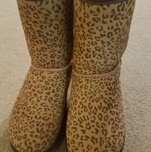 Ugg size 7