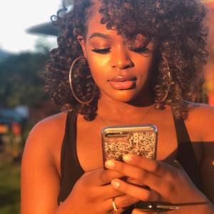 Meet your Posher, Cortney