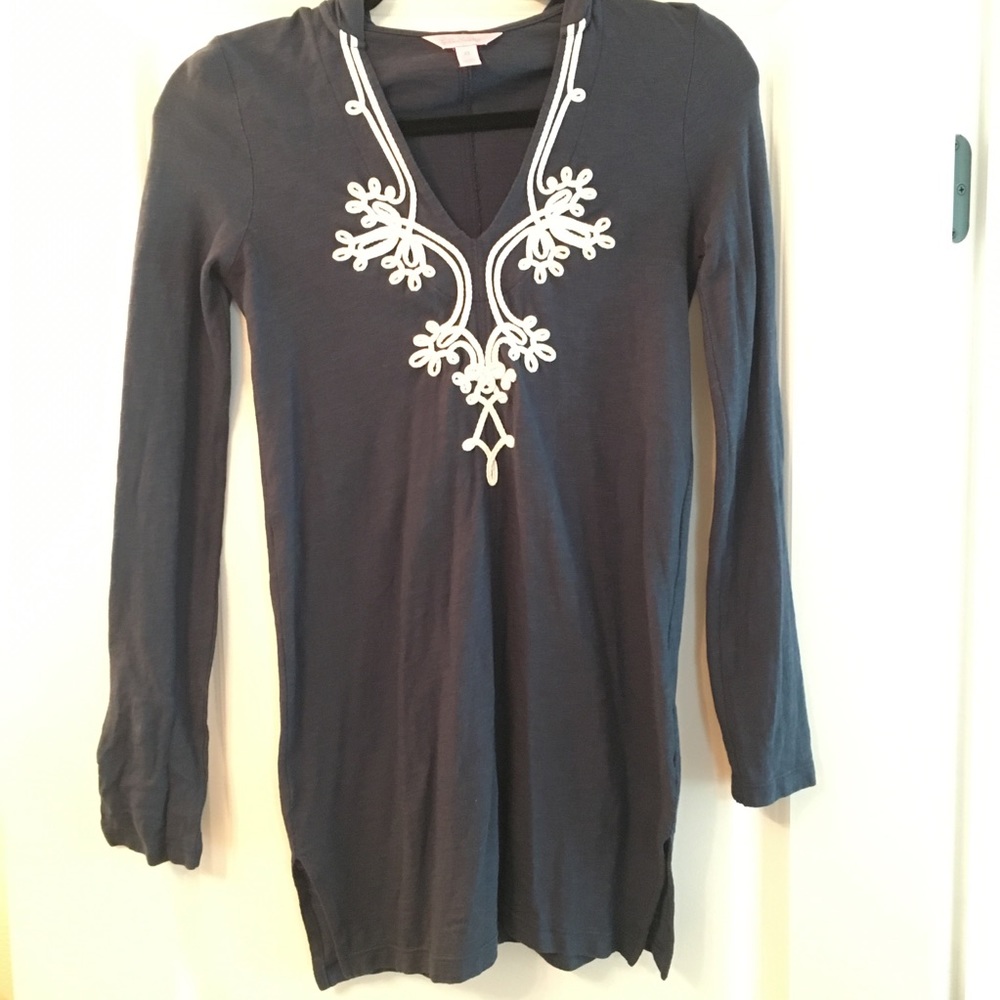Lilly Pulitzer Navy Popover Tunic. XS