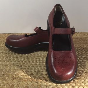 Dansko women’s shoes Mary Jane Red Size 37
