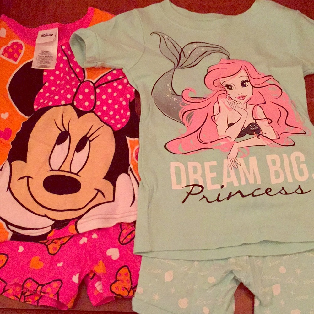 2 pairs of Disney pjs