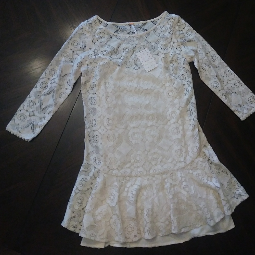 🆕! {Free people} cream white lace dress size 2 - Picture 4 of 8