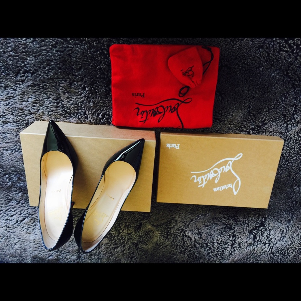 Christian Louboutin Decolete 554 (black patent)