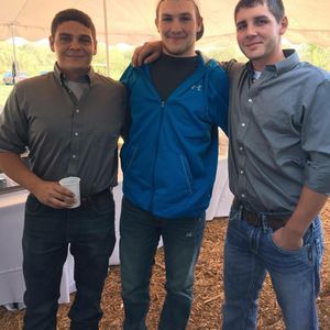 Meet your Posher, Devin