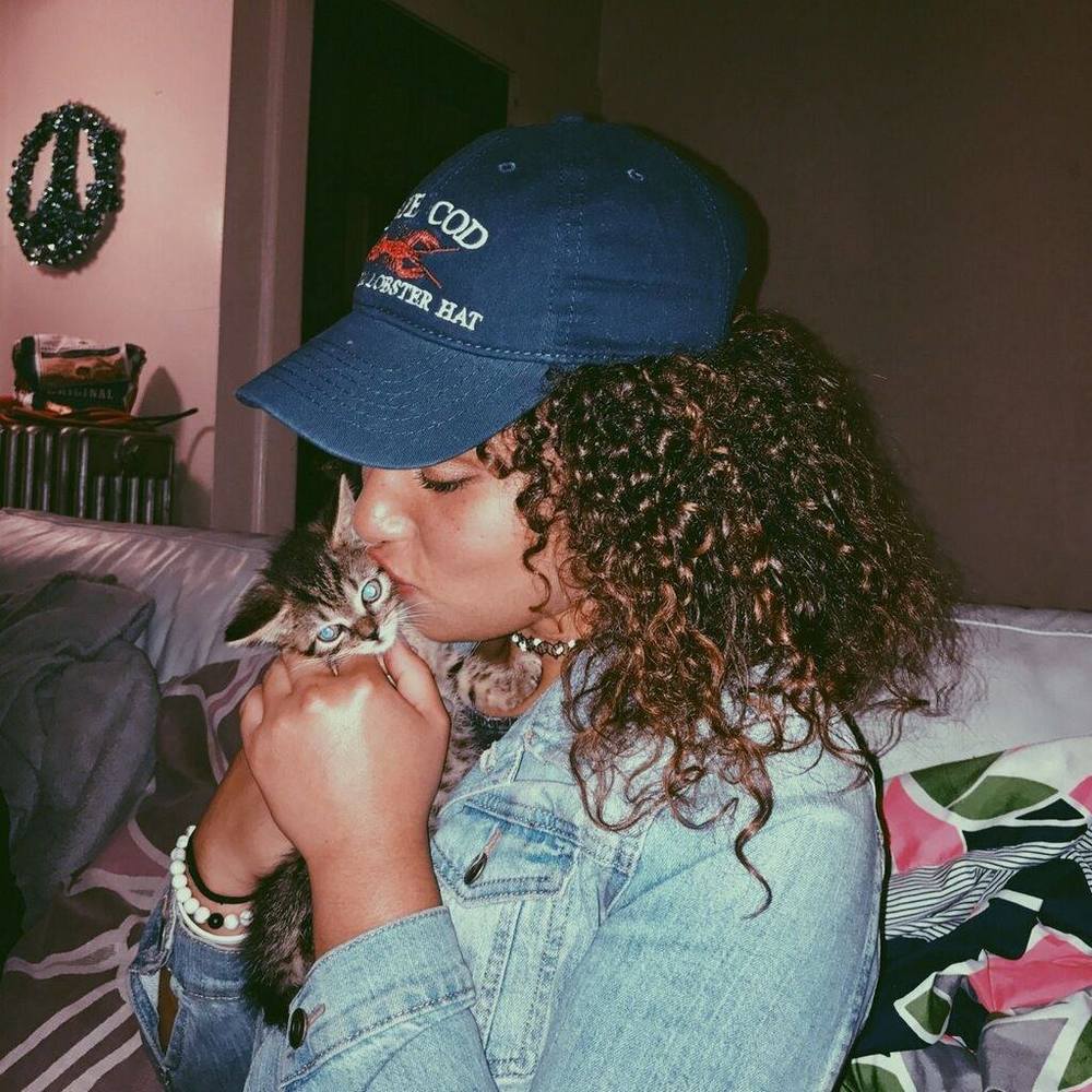 Meet your Posher, Peri