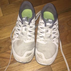 Nikes for women size:6.5