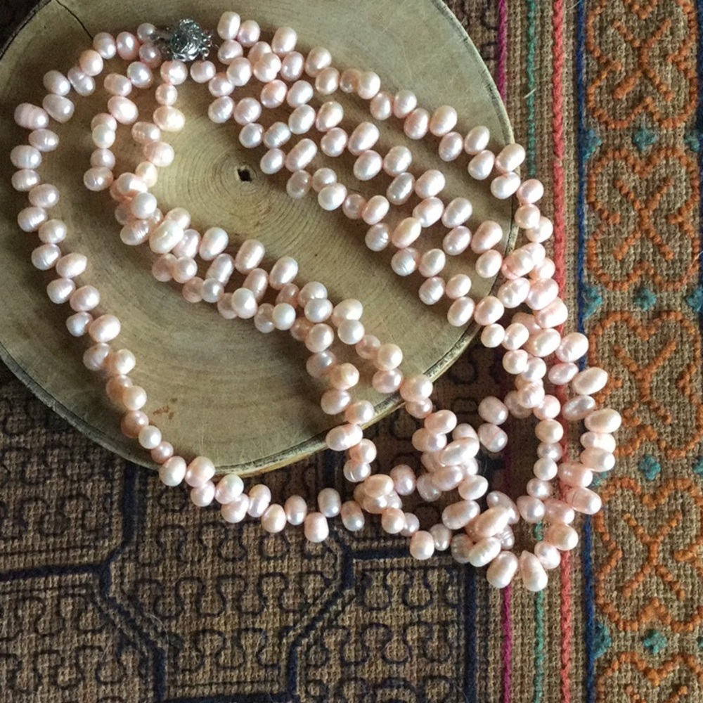 Boho pink pearl statement necklace