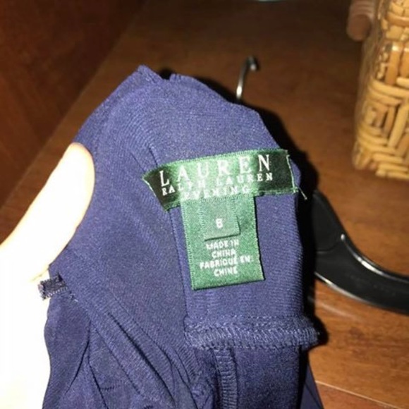 Formal dress - Picture 2 of 2