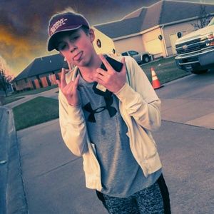 Meet your Posher, Cameron