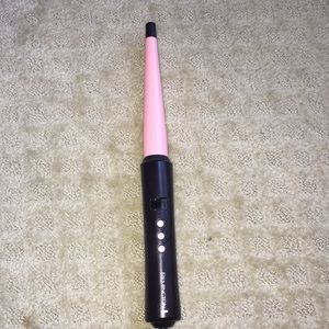 Remington 1/2- 1 inch curling wand!