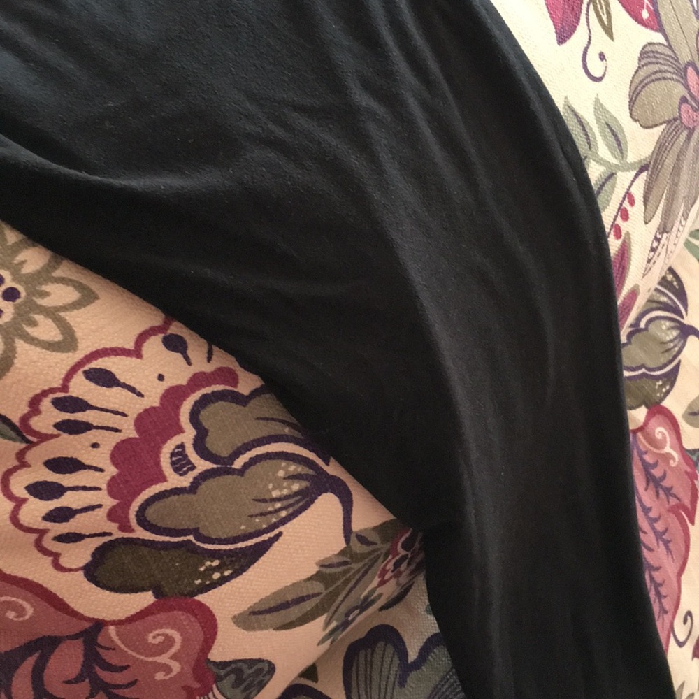 TC black LuLaRoe leggings