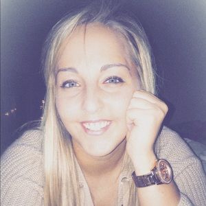 Meet your Posher, Rebekah