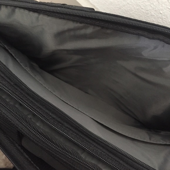 Dell Briefcase/laptop bag - Picture 7 of 8