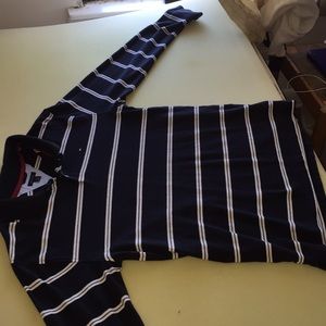 Tommy Hilfiger classic collar /embroidered logo