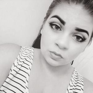 Meet your Posher, Cristal