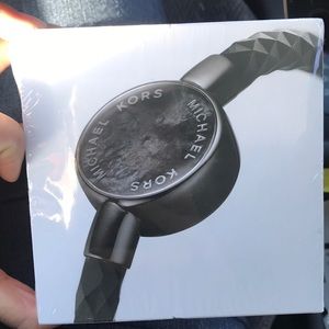 Michael Kors activity tracker