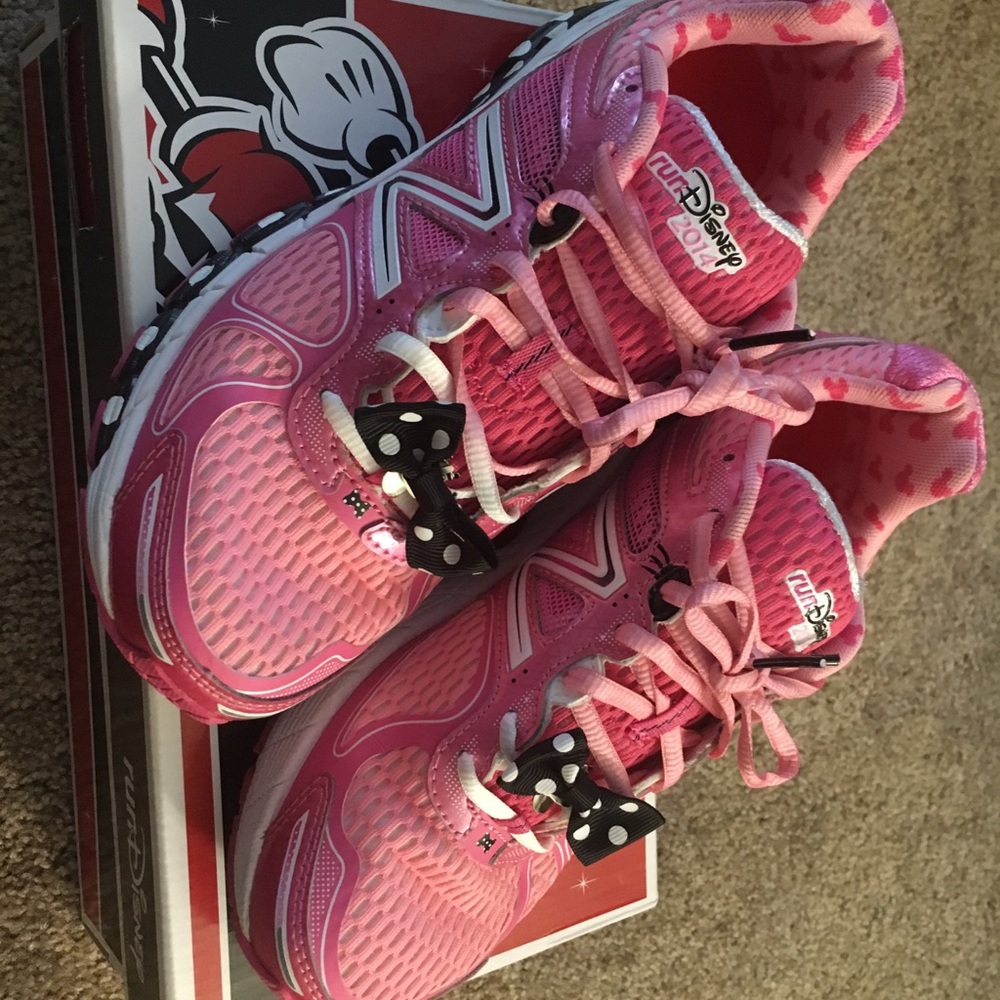 RunDisney Minnie shoes by New Balance