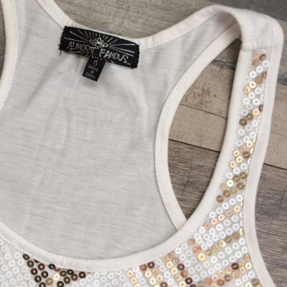 📸 Gorgeous Sequined Racerback Tank!!!!!!!!!! - Picture 4 of 4