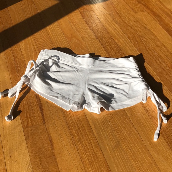 Side Tie Yoga Shorts