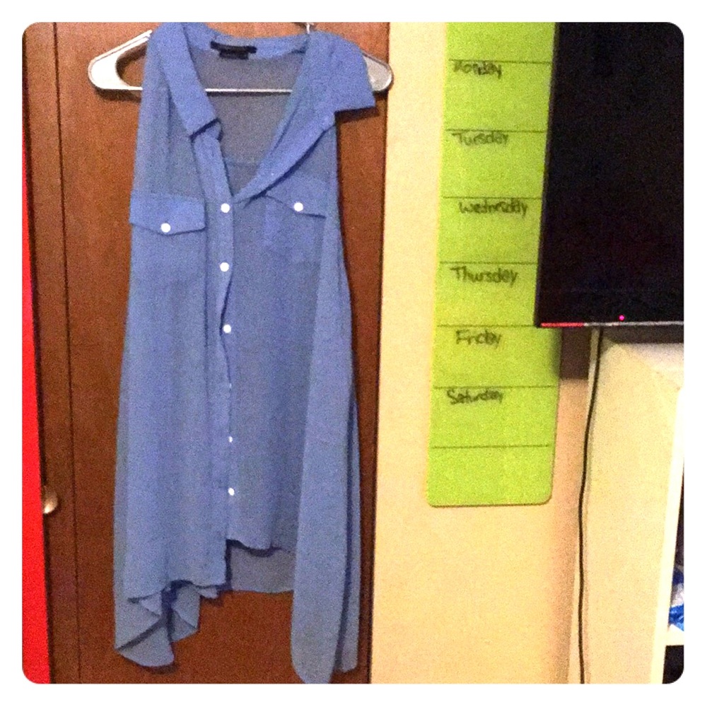 XL blue sleeveless mesh blouse