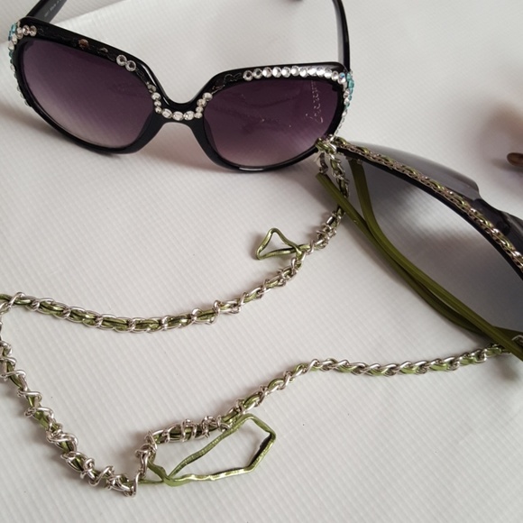 SUNGLASSES 22 PAIRS - Picture 5 of 5