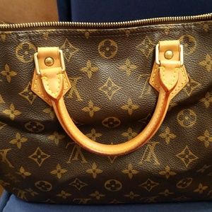 Louis Vuitton Speedy 30
