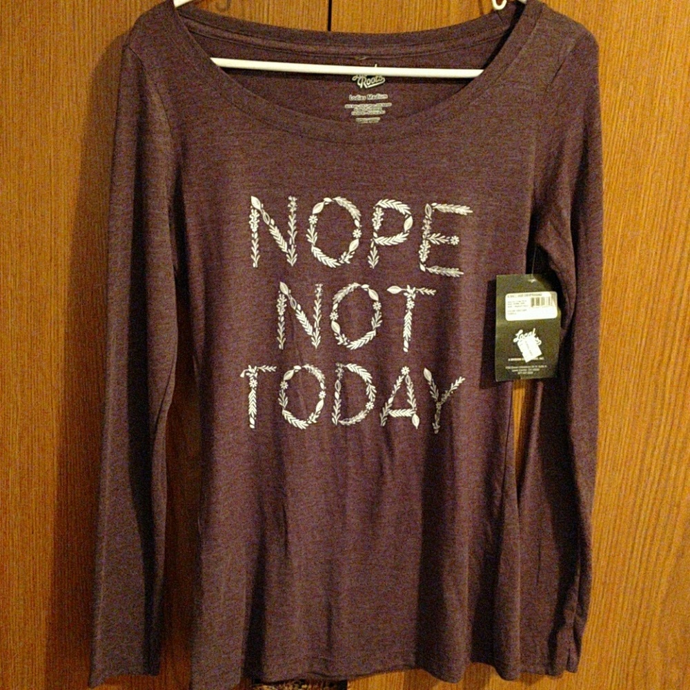 Long sleeve,scoop neck shirt