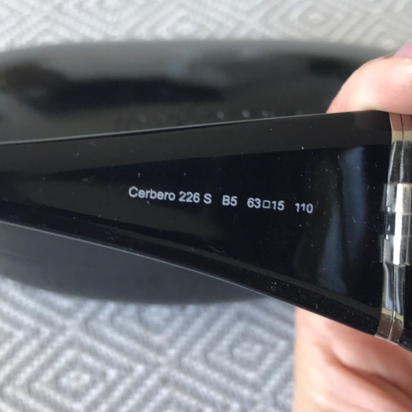 Authentic Roberto Cavalli Sunglasses - Picture 5 of 8