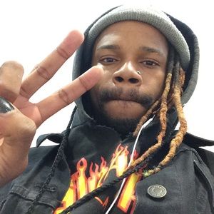 Meet your Posher, Wayne