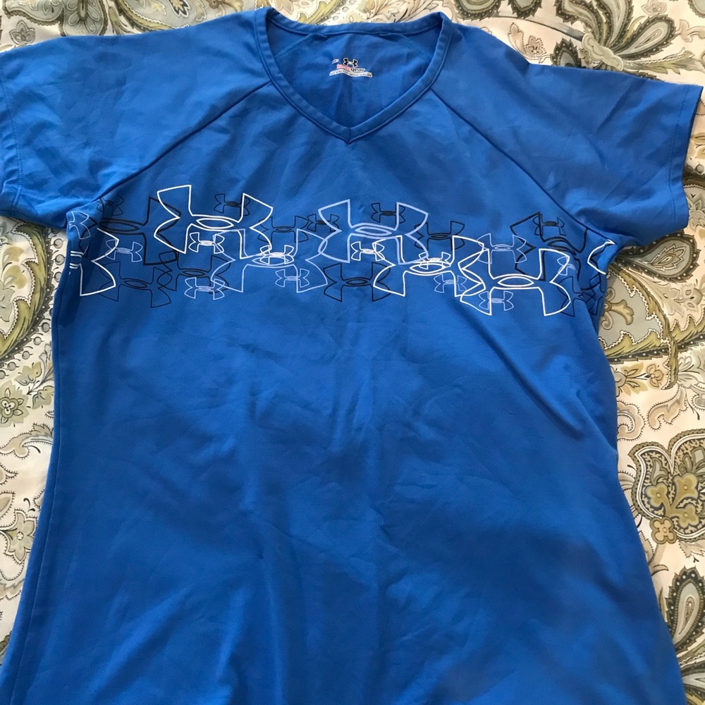 Med under armour shirt