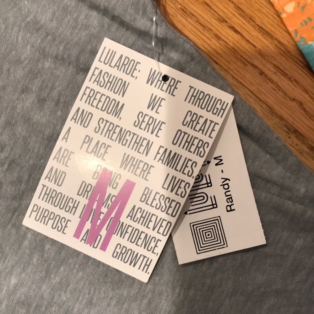 NWT LuLaRoe Randy - Medium - Picture 3 of 5