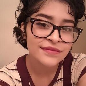 Meet your Posher, Leyda