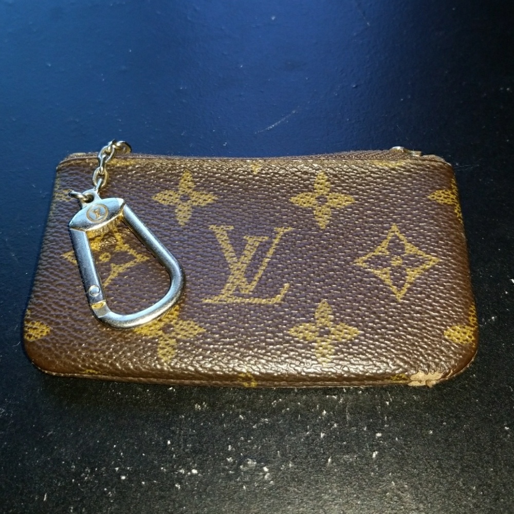 Louis Vuitton change purse