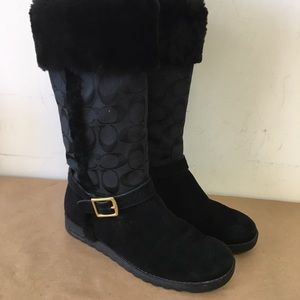 COACH Deeann Size 7 Furry Signature Women’s Boots!