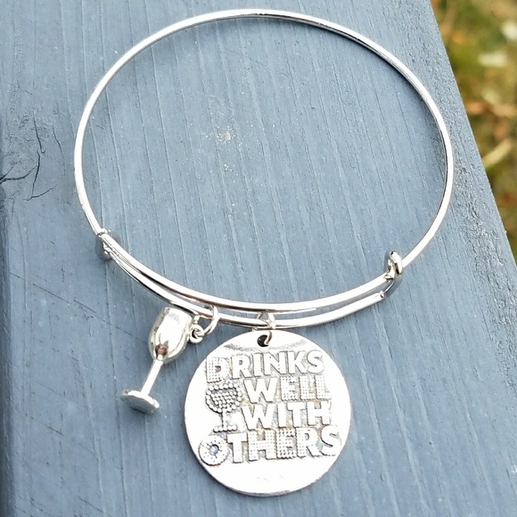 New drinks well with others charm bracelet - Picture 4 of 4