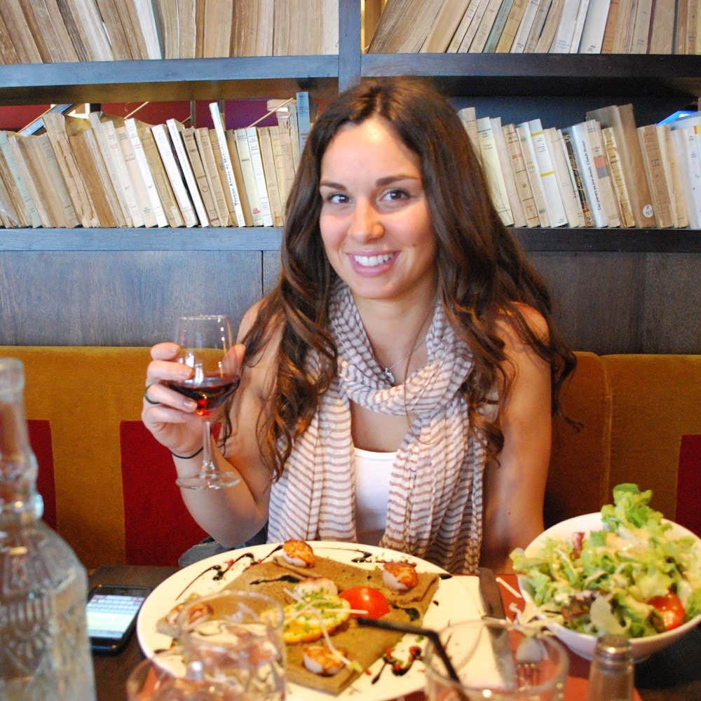 Meet your Posher, Cassandra