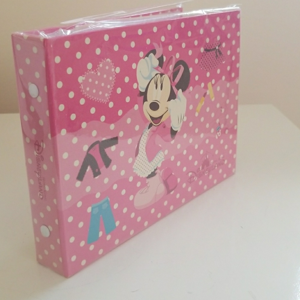 Disneyland MINNIE MOUSE Autograph & Photo Books